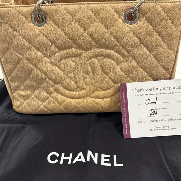Chanel CC Quilted Shoulder Bag Caviar Beige Large Shopping Tote - Picture 16 of 16